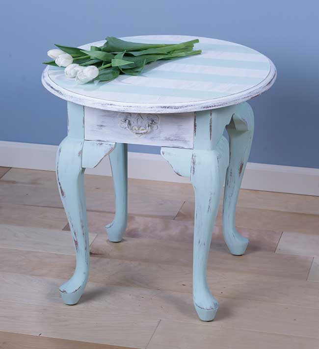 Americana Decor's Chalky Paint Table Makeover