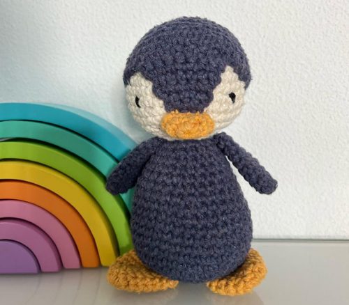 Frosty the Penguin Amigurumi Crochet Kit