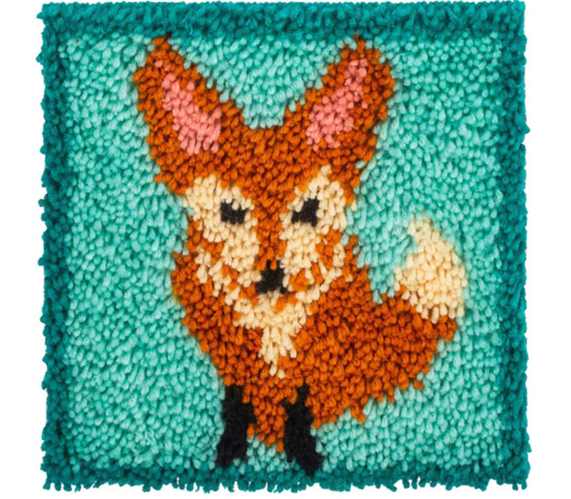 SHAGGY BUTTERFLY LATCH HOOK RUG KIT (12 SQR)