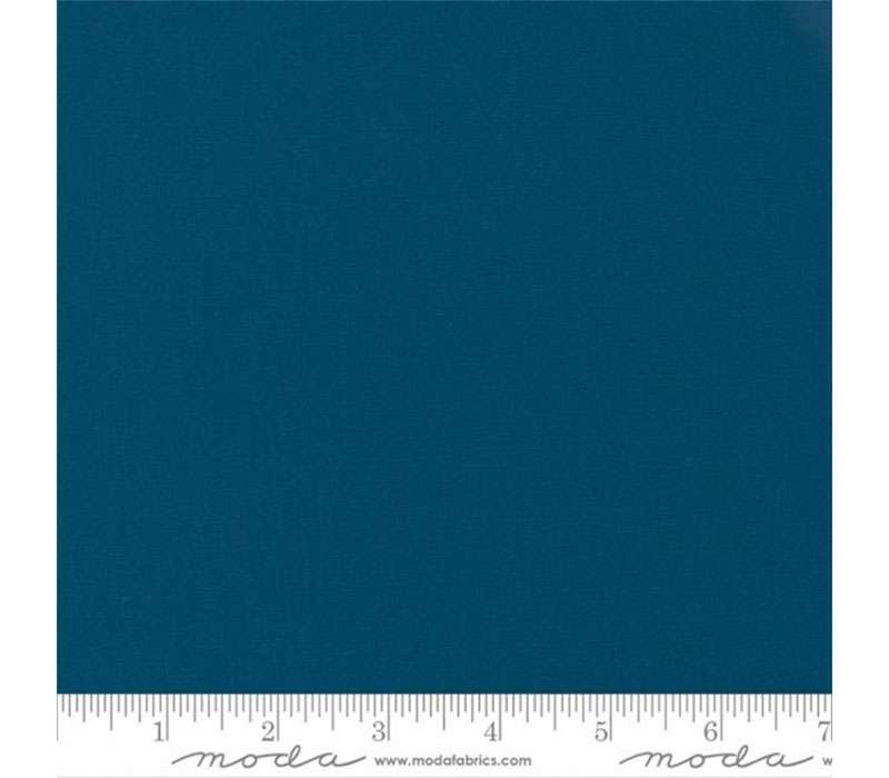 Bella Solid Quilt Cotton in Prussian Blue