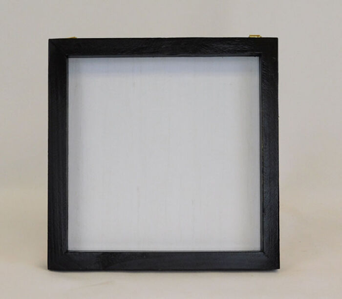 SPC Frame With White Slat Board Center - Black