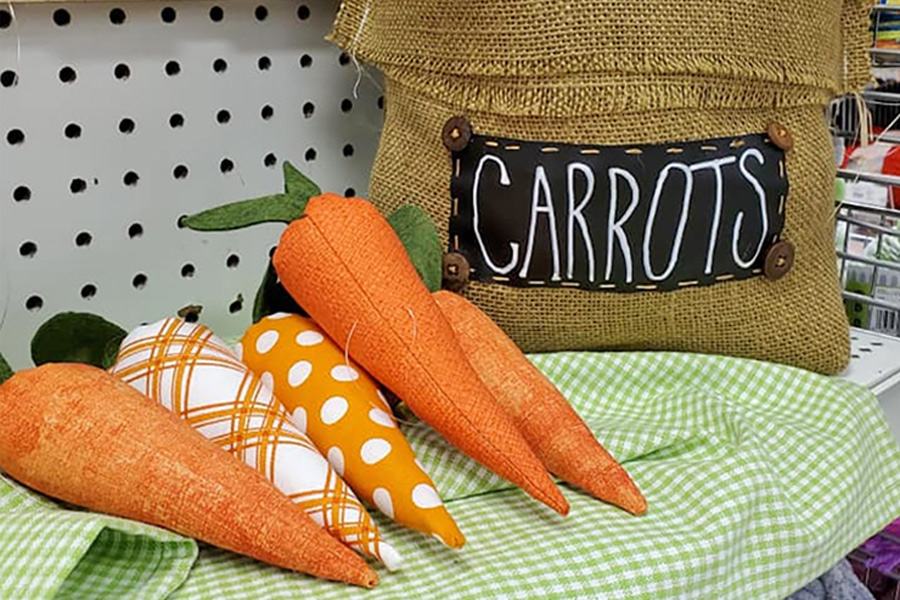 make these fabric carrots for spring