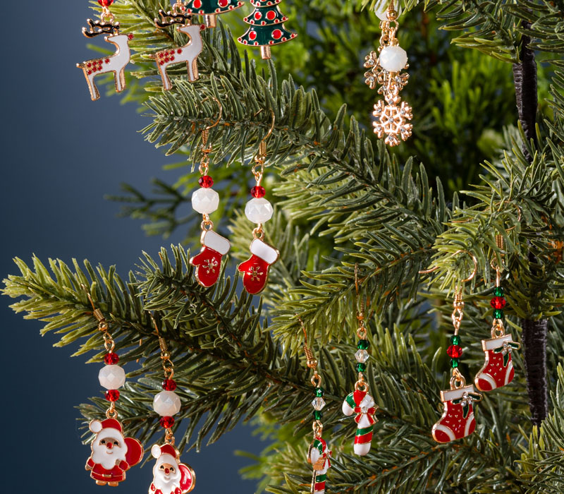 DIY Christmas Earrings