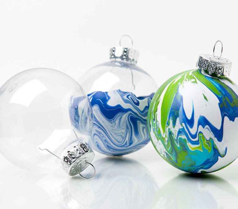 DIY Ornamania: Marbled Paint Ornament