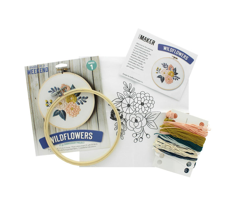 Leisure Arts Mini Maker Kit - Embroidery Wildflowers