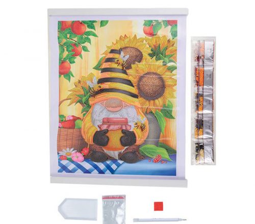 Crystal Art Scroll Kit - Busy Bee Gnome