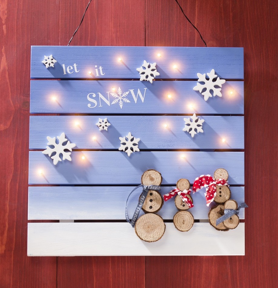 Snowman Wood Slat board for holiday decor