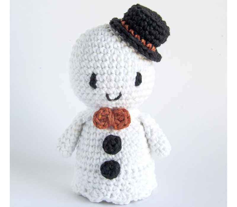 Boo the Ghost Amigurumi Crochet Kit #PAK362